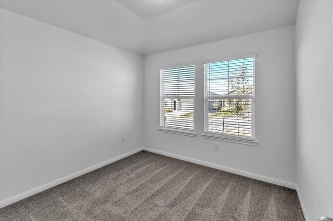 Building Photo - 5009 Hazelnut Ln