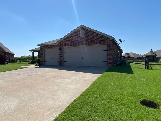 Foto del edificio - 3 bedroom, 2 bath in Coweta Schools!