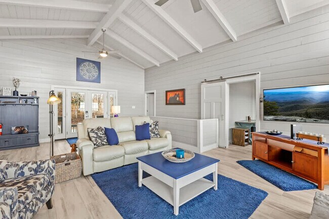 Foto del edificio - 103 Mockingbird Ln