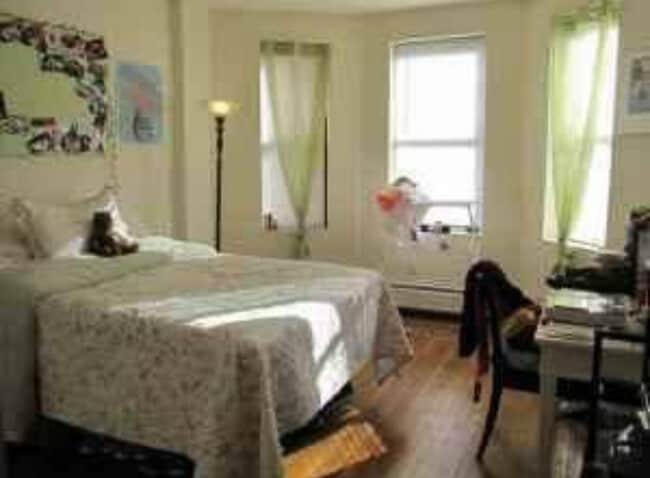 Building Photo - 511 Beacon St