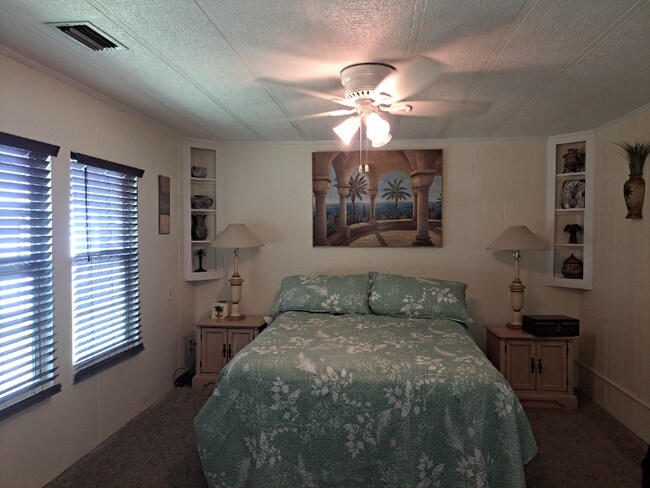 Building Photo - 5120 Coquina Cir