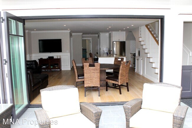Foto del edificio - 129 44th St