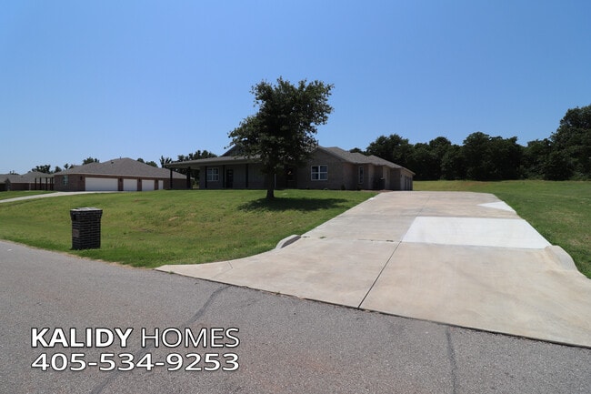 Building Photo - 1755 Kalidy Dr