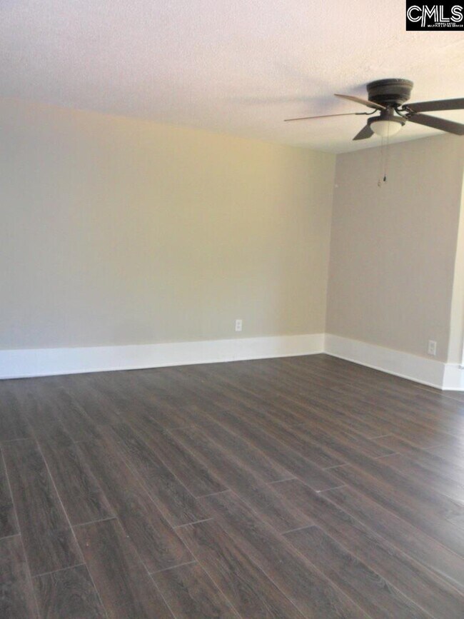 Foto del edificio - 1241b Johnson Ave