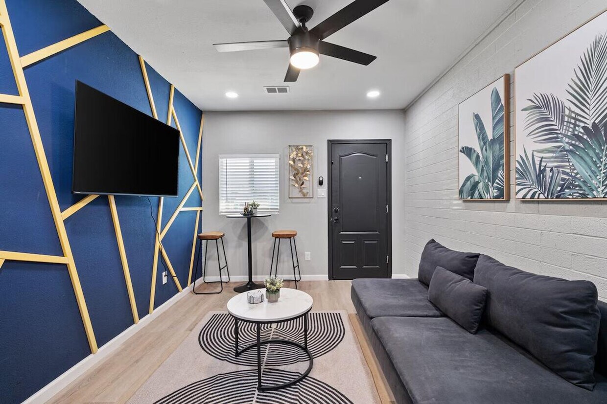 Foto principal - 4117 W Virginia Ave