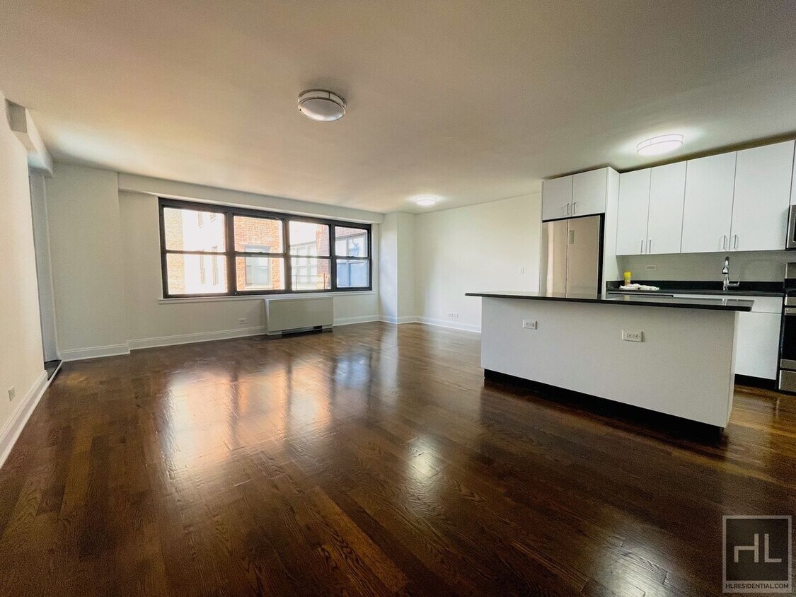 Foto principal - East 82nd Street