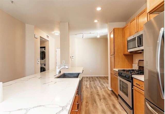 Foto del edificio - 6001 Crescent Prk E