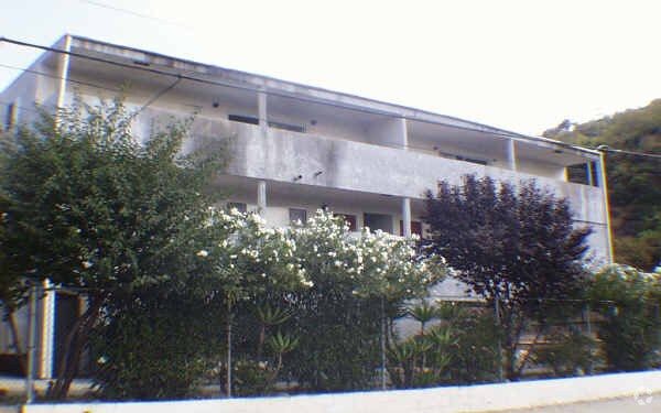 Building Photo - 5605-5609 Carlota Blvd