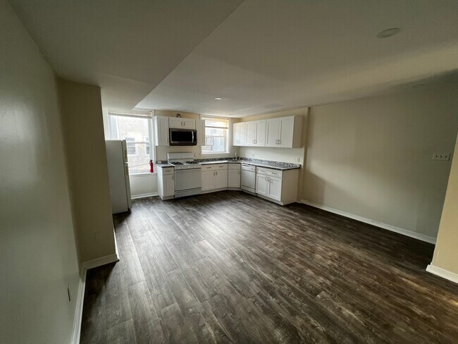 Foto del edificio - 714 Chadwick S St