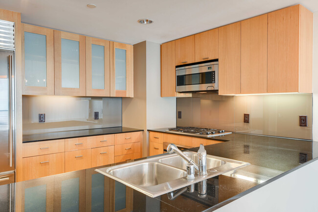 Foto del edificio - 355 1st St
