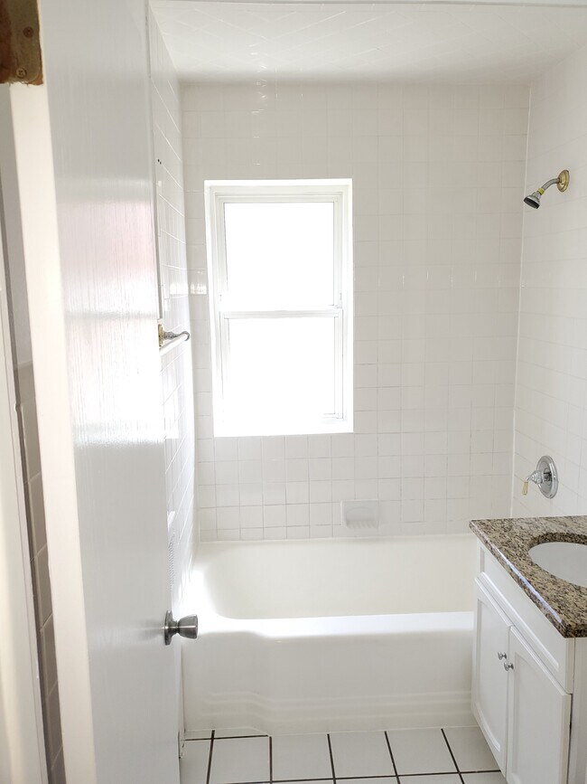 Building Photo - 1518 N Harlem Ave