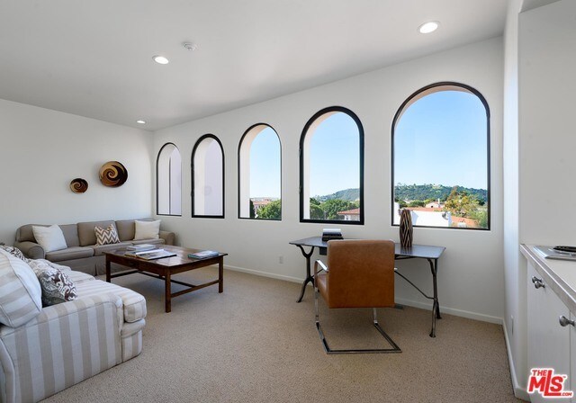 Foto del edificio - 1014 Santa Barbara St