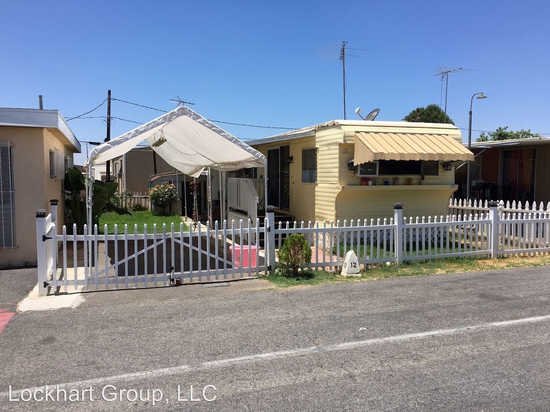 Foto principal - 25681 Alessandro Blvd