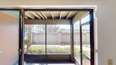 Interior Photo - Seabrook