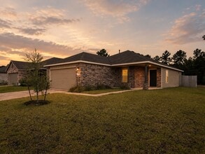 Building Photo - 270 Cumberland Forest Dr