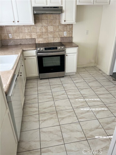 Foto del edificio - 12742 Oland St