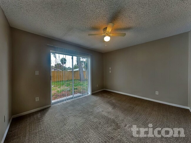 Foto del edificio - 1009 Jamaica Way