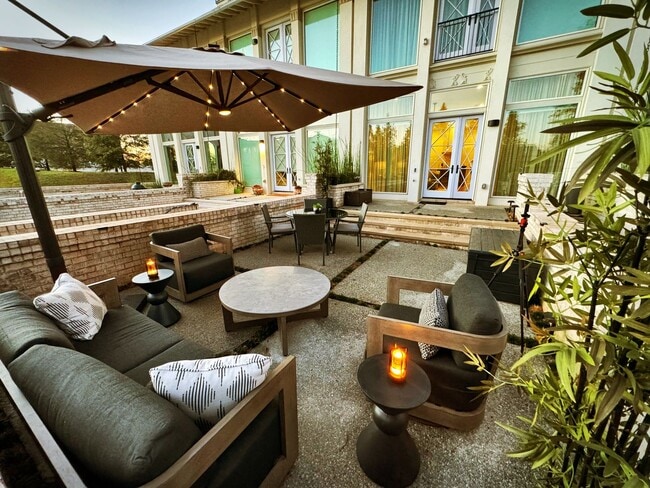 Foto del edificio - Upscale Palmyra Terrace Townhome! Fully Fu...