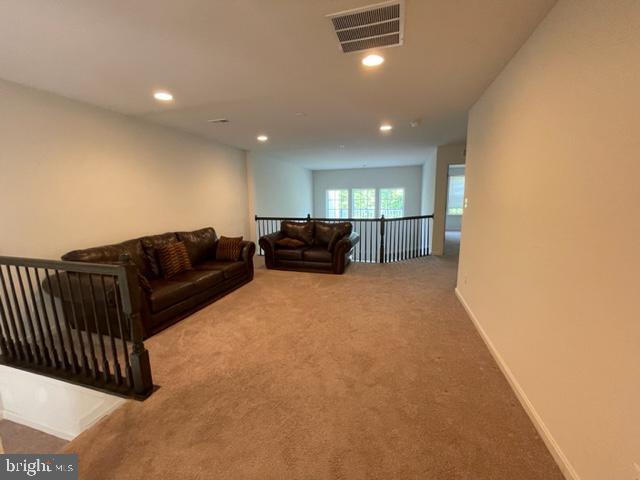 Building Photo - 208 Trails Way
