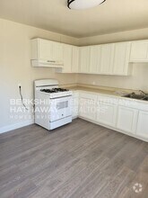 Building Photo - 1509 W Hank Ave