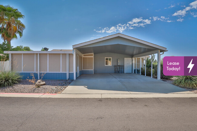 Building Photo - 8840 E Sunland Ave