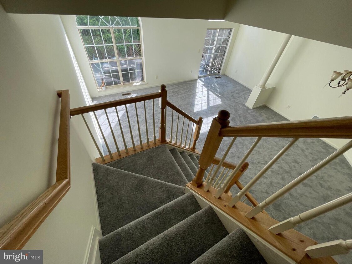 21634 Monmouth Terrace, Ashburn, VA 20147 Townhome Rentals in Ashburn