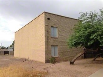 Building Photo - 847 W Ray Rd