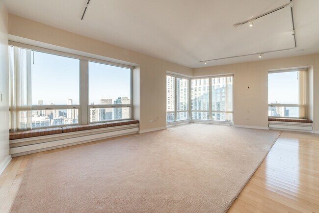 Foto del edificio - 57 E Delaware Pl