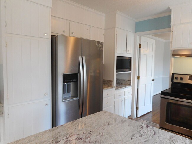 Building Photo - Northwest Greensboro NC Home for Lease