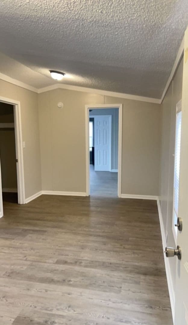 Building Photo - 3 Bed 2 Bath MH