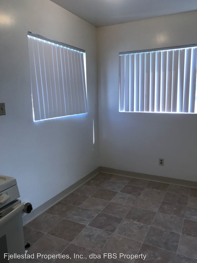 Building Photo - 2 br, 1 bath House - 4430 1/2 48th Street