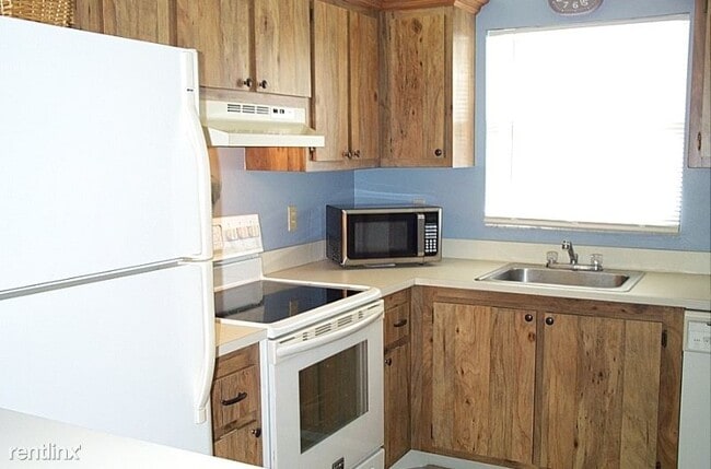 Building Photo - 4258 27th Ct SW