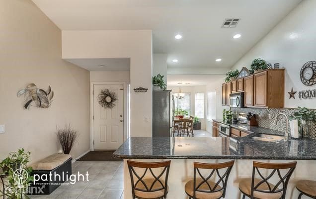 Building Photo - 3 br, 2 bath House - 10810 Windsor Avenue ...