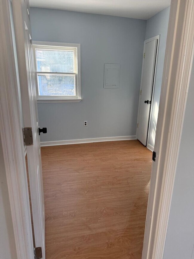 Foto del edificio - Cozy 3BR/2BA Ranch with Driveway in Toms River