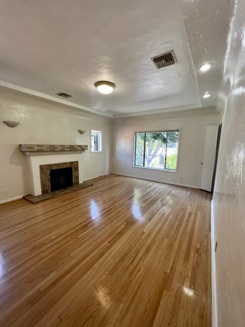 Livingroom, fp, front window - 8922 1/2 Rangely Ave