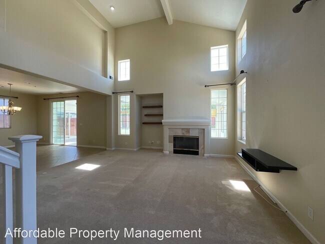 Foto del edificio - 4 br, 2.5 bath House - 5756 Jean Drive