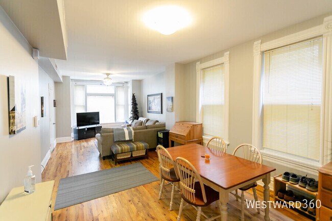 Foto del edificio - 2611 W Cortland St