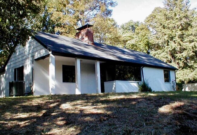 Building Photo - 3408 Timberlake Dr SW