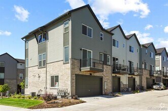 Building Photo - 5371 Pierson Ct