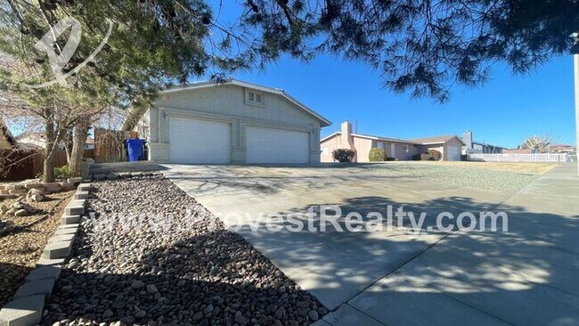 Foto del edificio - Beautiful 3 Bed, 2.5 Bath + Den Victorvill...