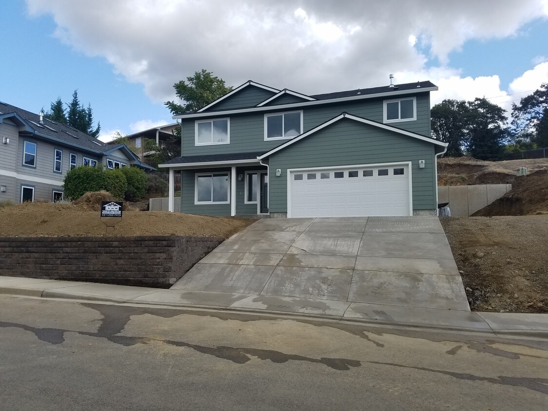 Foto principal - 2470 Herrington Way