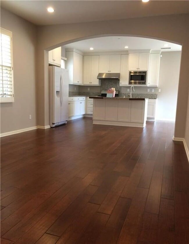 Building Photo - Detached 3 bedroom + Loft home in Irvine!