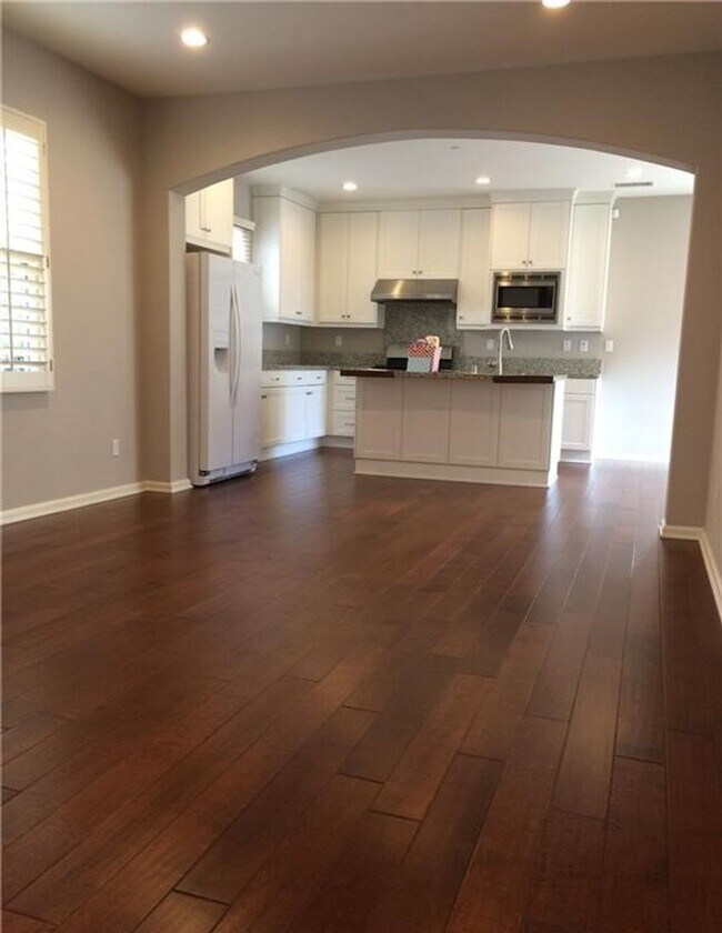 Foto del edificio - Detached 3 bedroom + Loft home in Irvine!