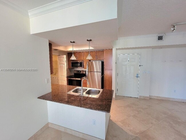 Foto del edificio - 2000 N Bayshore Dr
