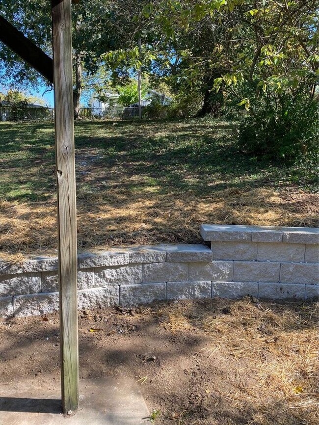 Foto del edificio - 2 bed/1 bath house for rent