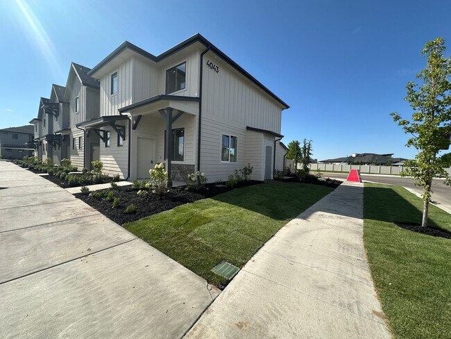 Foto del edificio - 4095 S Lone Pne Wy