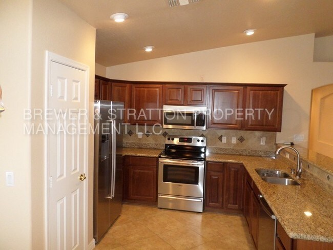 Building Photo - 3453 E Anika Ct
