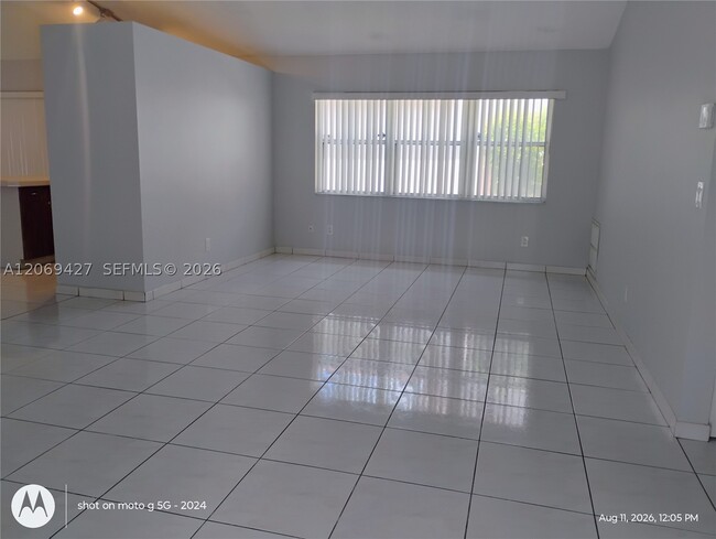 Building Photo - 6766 NW 69th Ct