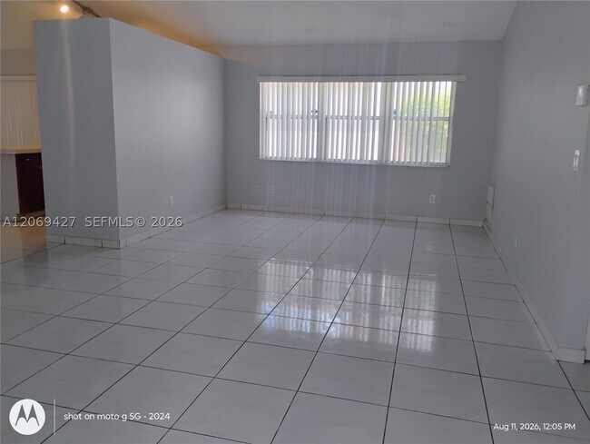 Foto del edificio - 6766 NW 69th Ct