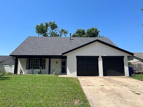 Building Photo - 1707 Ridgemont Cir